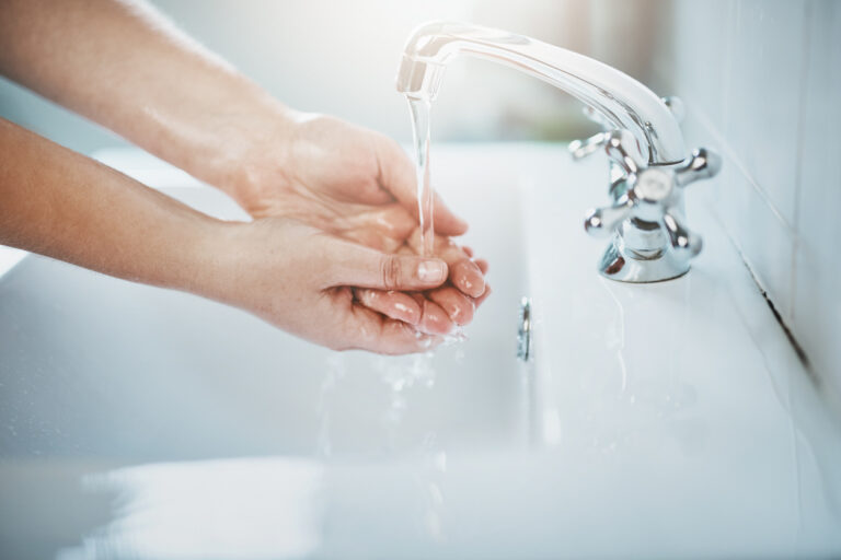 L’eau dure peut-elle provoquer de l’eczéma ?