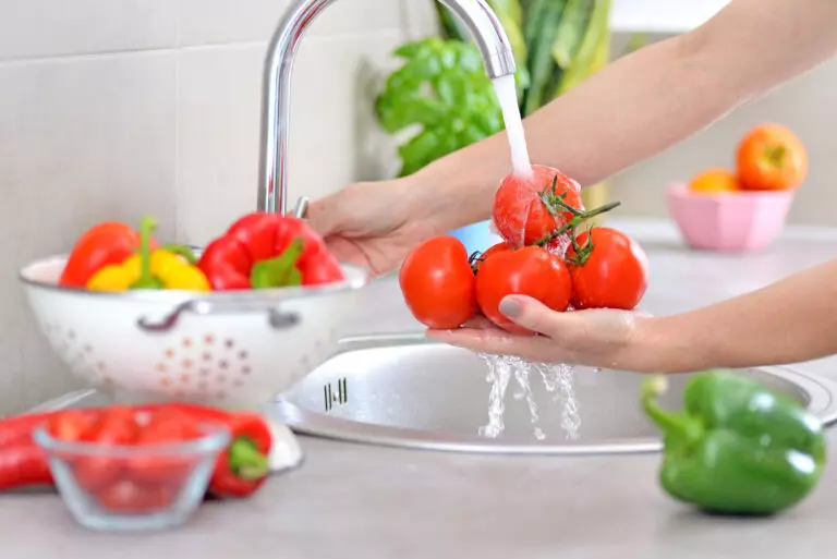 Nos conseils pour nettoyer correctement vos fruits et légumes