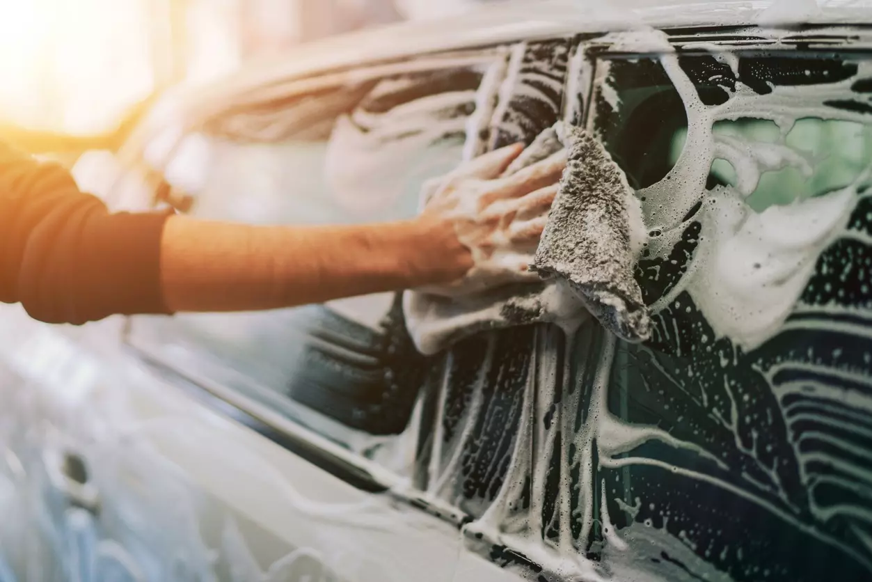 uw auto wassen zo krijgt u het mooiste resultaat