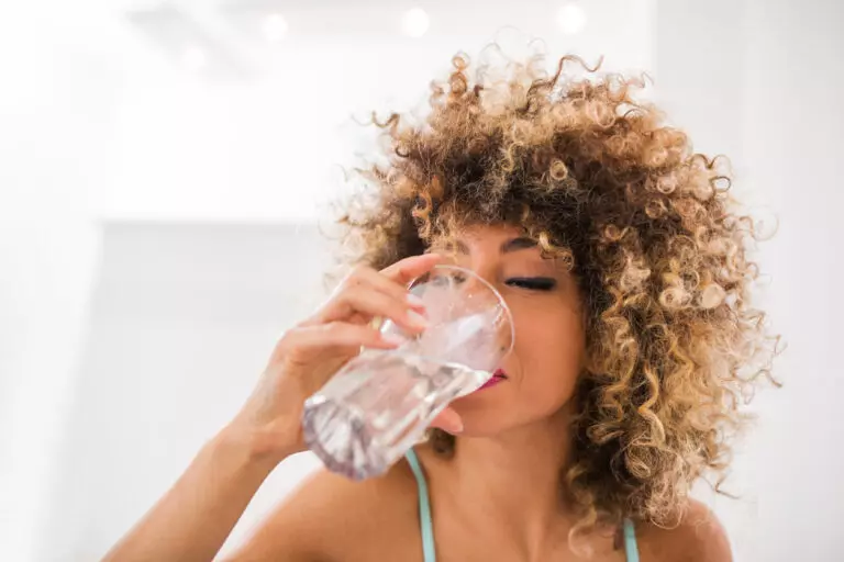 Est-il dangereux de boire de l’eau dure ?